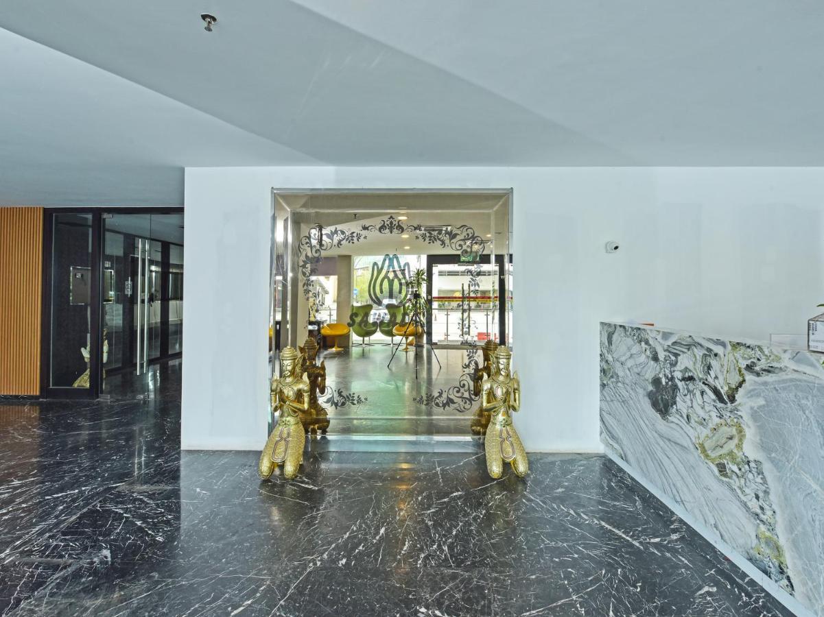Capital O 90130 Sawadee Hotel Johor Bahru Exterior photo