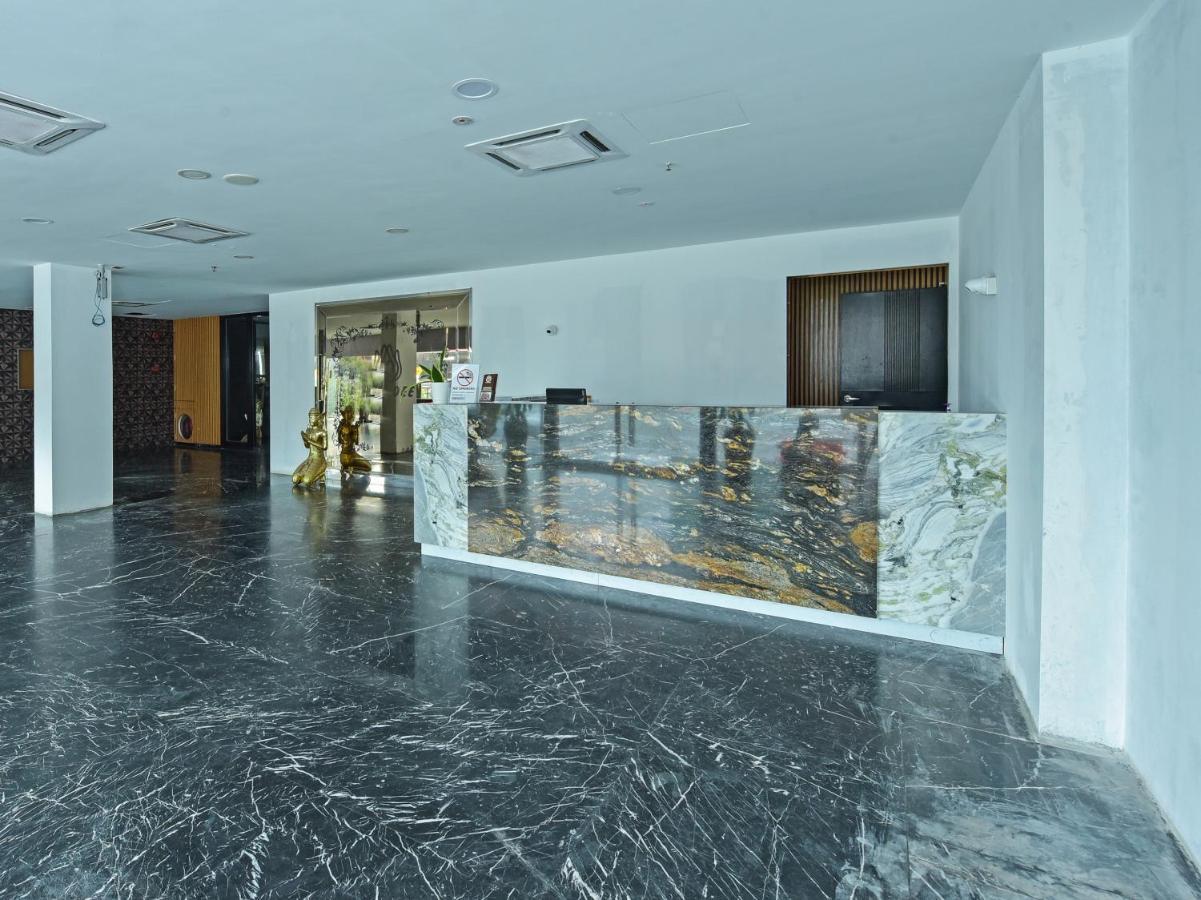 Capital O 90130 Sawadee Hotel Johor Bahru Exterior photo
